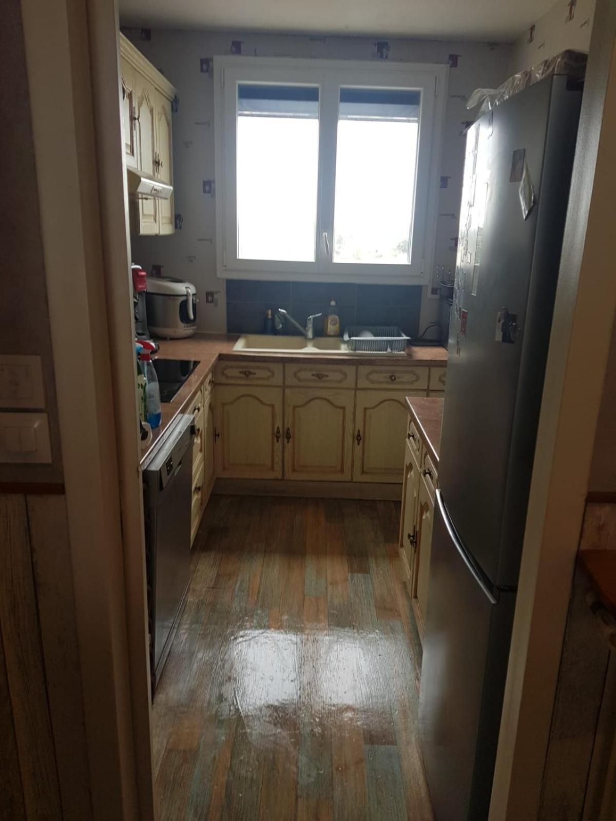 Chambre Neuve Dans Un Logement Partage A 10 Minute Du Circuit 24H Allonnes  Extérieur photo